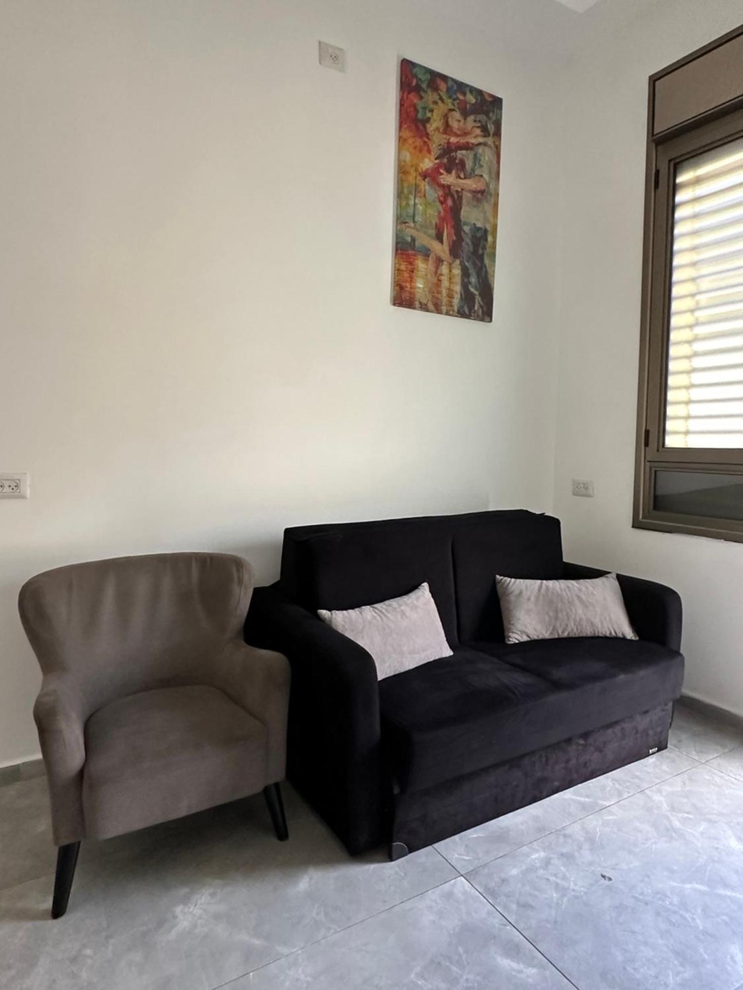 Ha-yarkon Forty One *