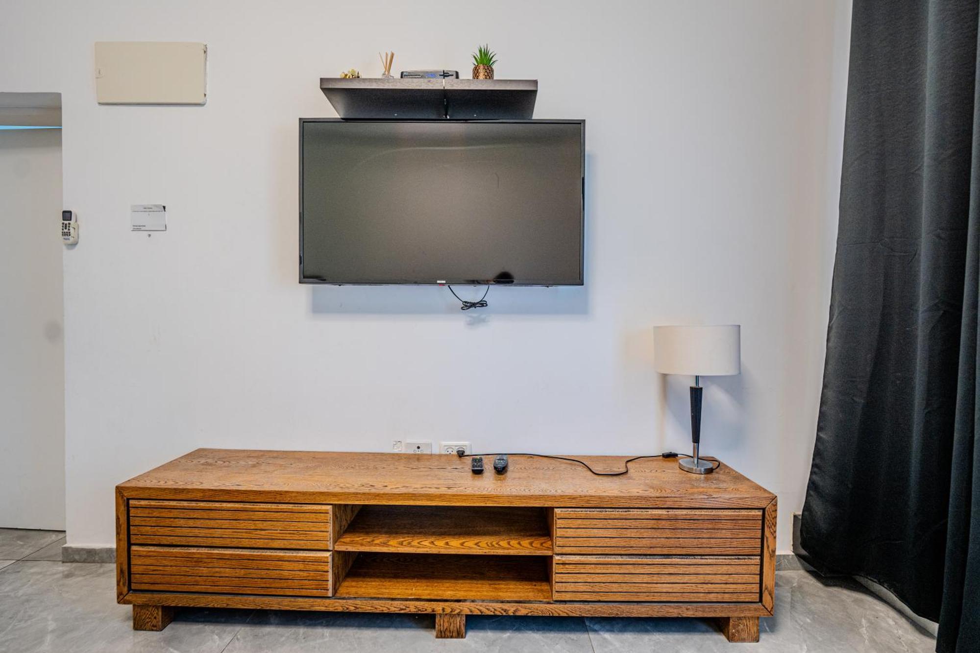 Ha-yarkon Forty One Apartment